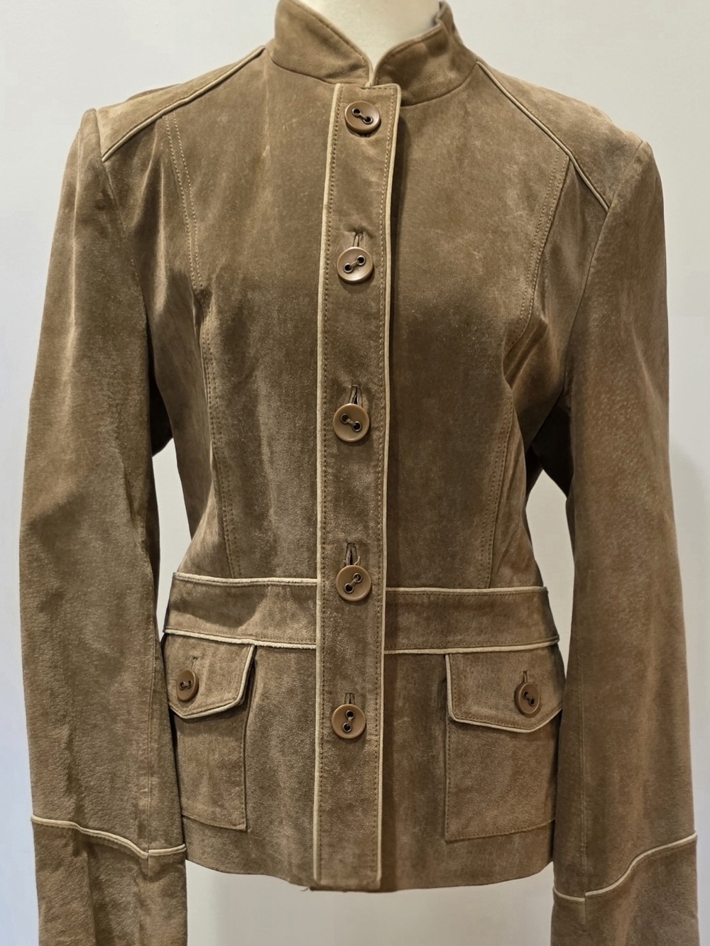 Le Château 100% genuine suede jacket in a warm camel/tan neutral, size Large.